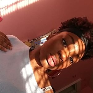 Meet your Posher, Octavia